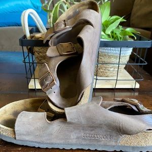 Birkenstock sandals! Brown leather, size 39(8)